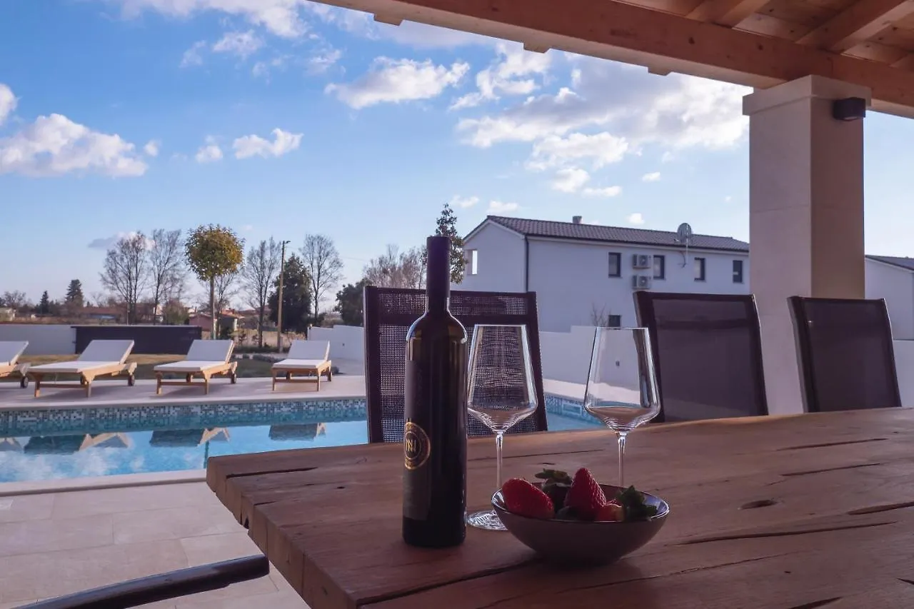 Villa Lydia Marcana 0*,  Croatia