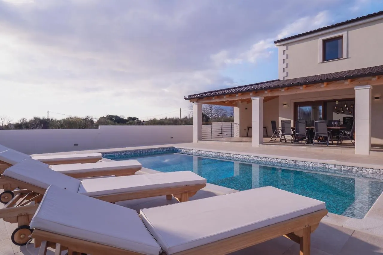 Villa Lydia Marcana 0*,  Croatia