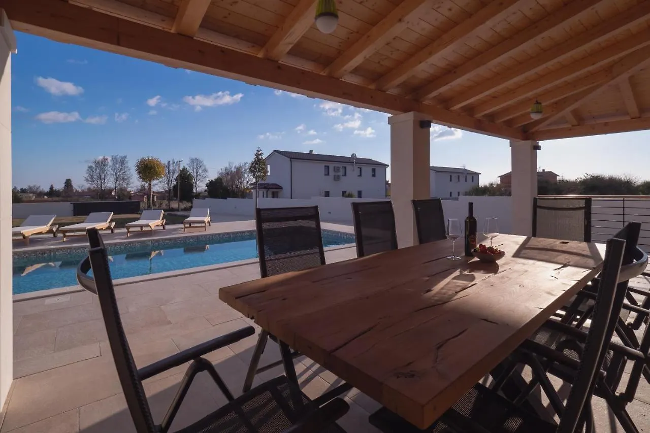 Villa Lydia Marcana